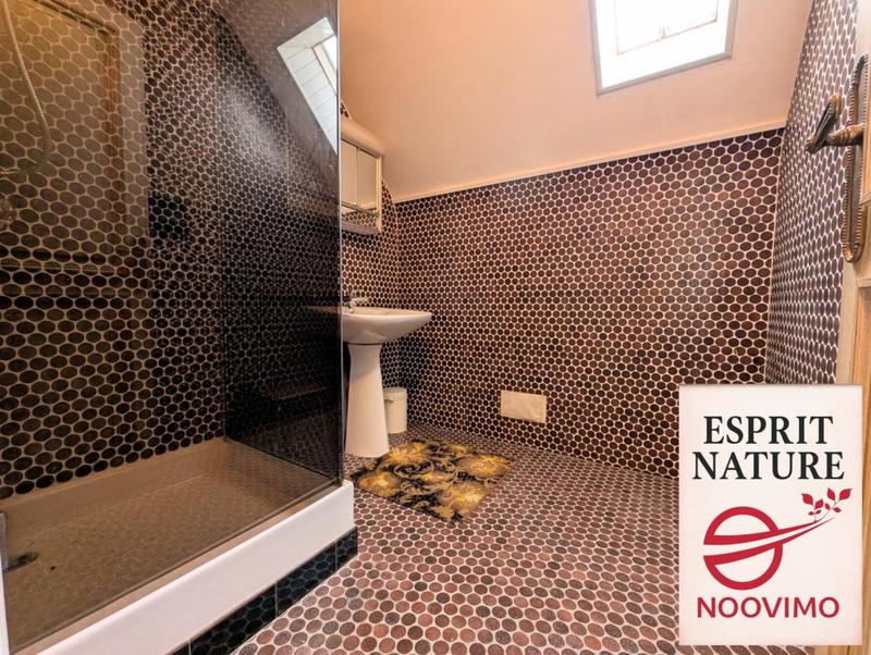 Maison - 180 m² - 7 pièces