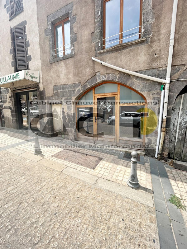 Local commercial - 23 m² - 1 pièce