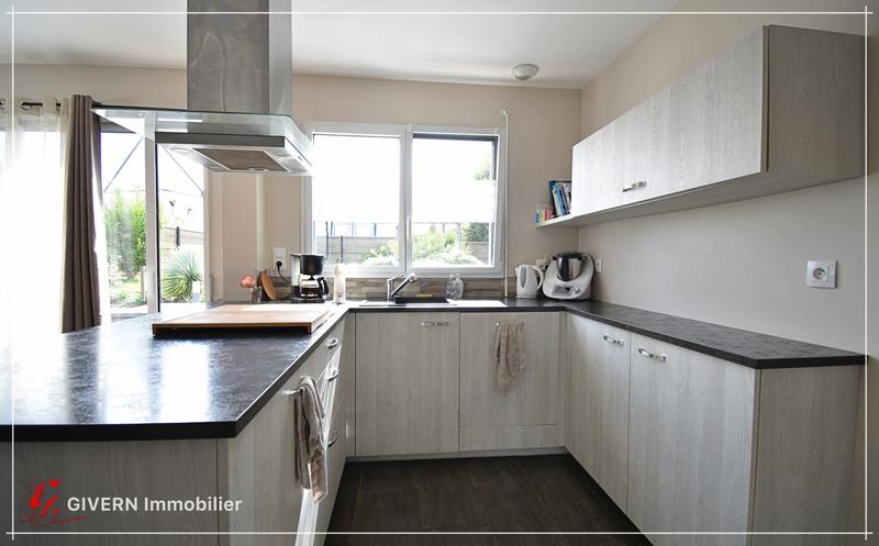 Maison - 102 m² - 6 pièces