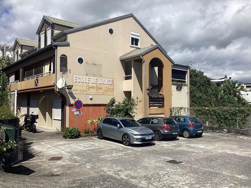 Local d'activités - 210 m² - 5 pièces