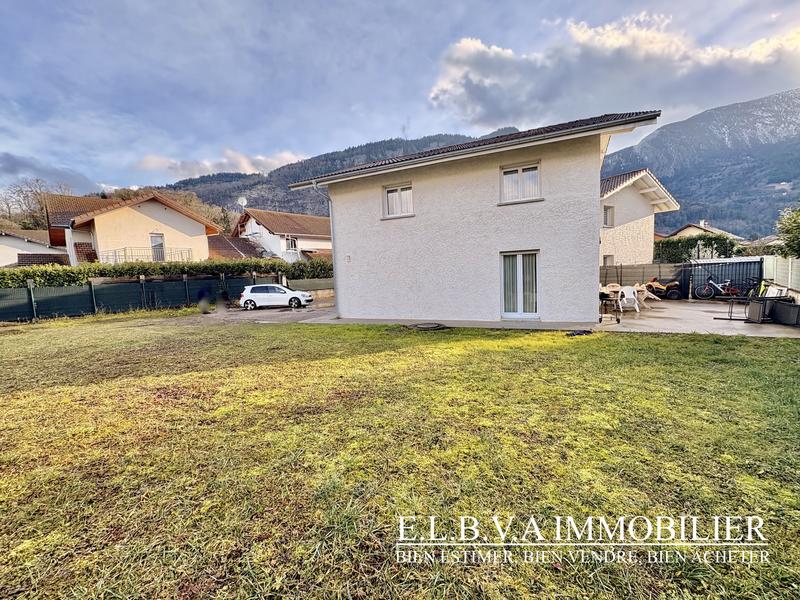 Maison - 120 m² - 4 pièces