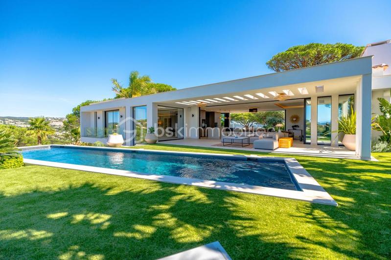 Villa - 395 m² - 9 pièces