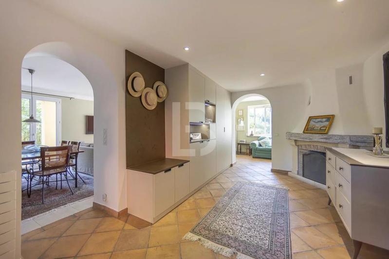 Villa - 194 m² - 5 pièces