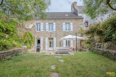 Maison ancienne - 190 m² - 7 pièces