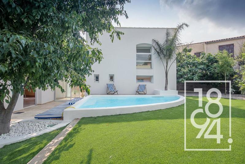 Maison d'architecte - 239 m² - 6 pièces