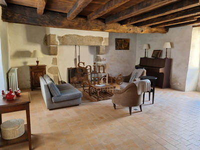 Maison - 370 m² - 6 pièces