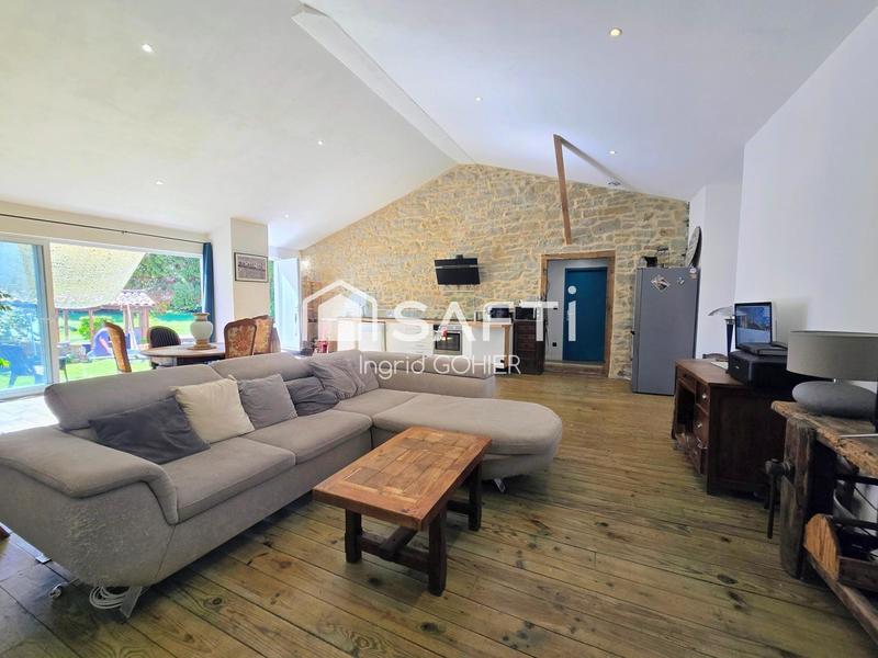 Maison - 322 m² - 9 pièces