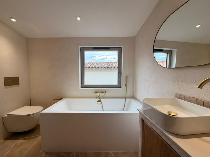 Maison - 160 m² - 4 pièces