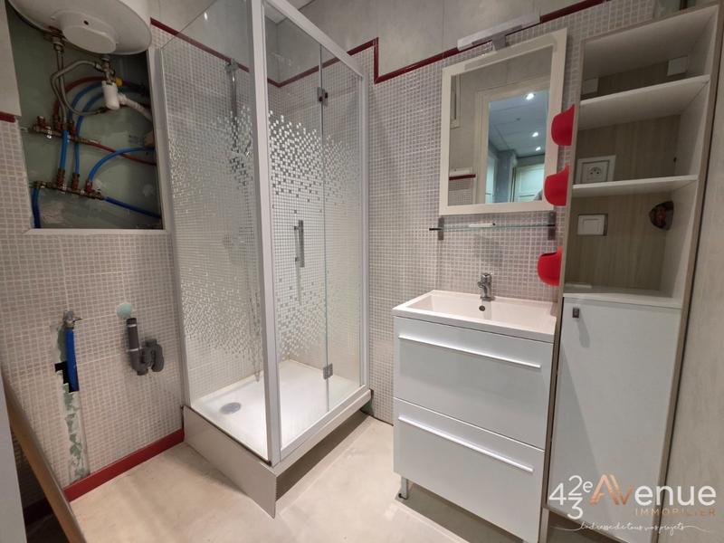 Appartement - 97 m² - 6 pièces