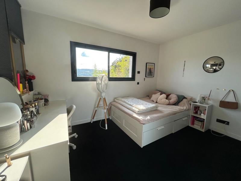 Villa - 180 m² - 6 pièces