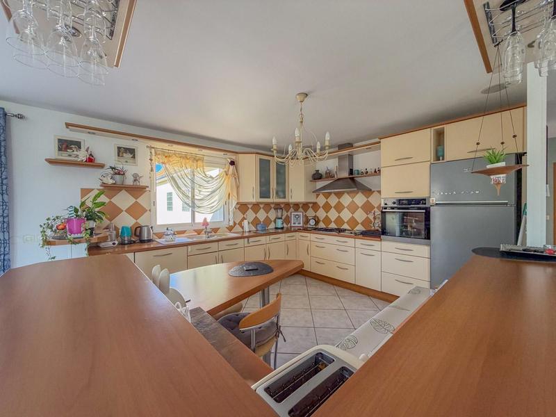 Maison - 134 m² - 5 pièces