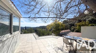 Appartement - 137 m² - 5 pièces