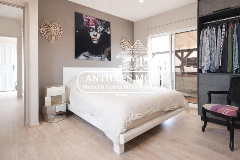 Maison - 180 m² - 7 pièces