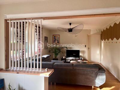 Appartement - 100 m² - 4 pièces