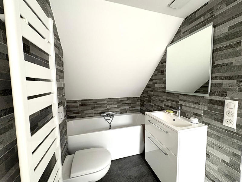 Maison - 92 m² - 5 pièces