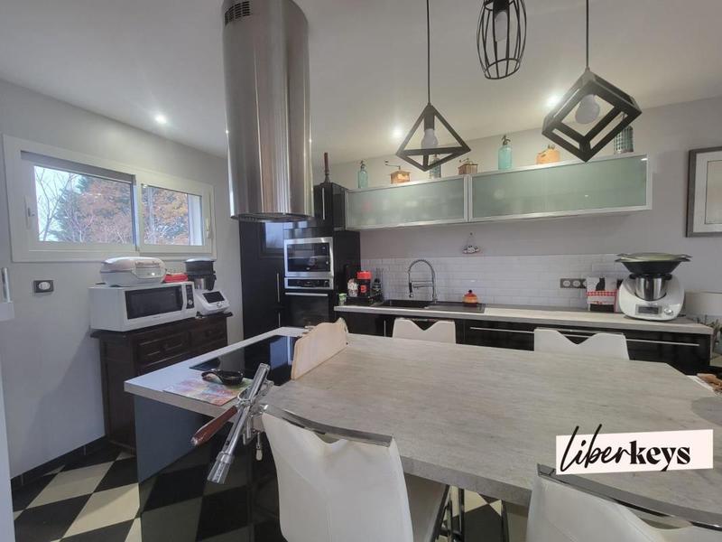 Maison - 115 m² - 5 pièces