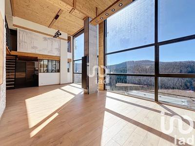 Loft - 126 m² - 4 pièces