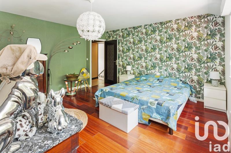 Maison - 190 m² - 7 pièces