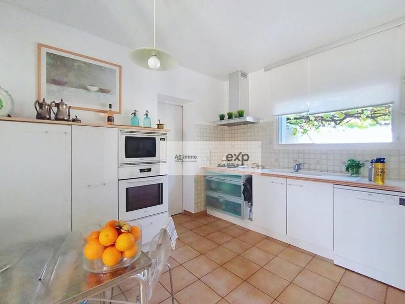 Villa - 152 m² - 8 pièces