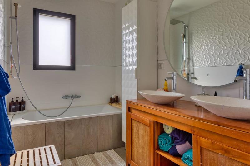 Maison ancienne - 193 m² - 8 pièces