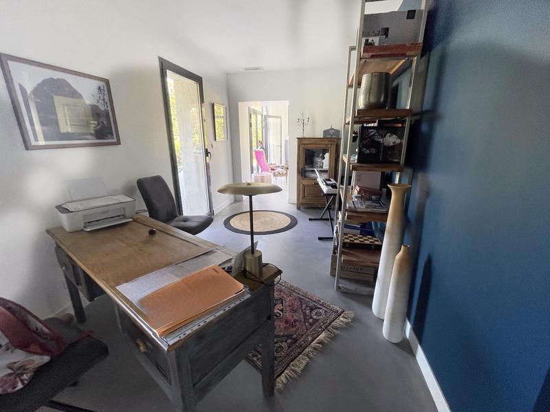 Villa - 280 m² - 9 pièces