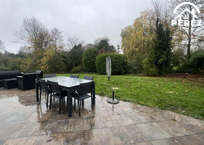 Villa - 242 m² - 7 pièces