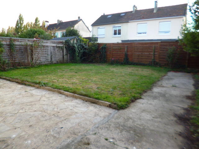 Maison - 75 m² - 5 pièces