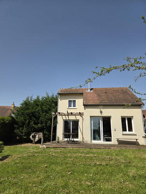 Maison - 93 m² - 4 pièces