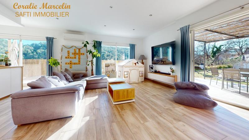 Maison - 112 m² - 4 pièces