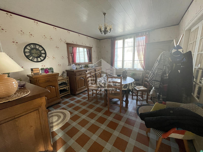 Maison - 93 m² - 4 pièces