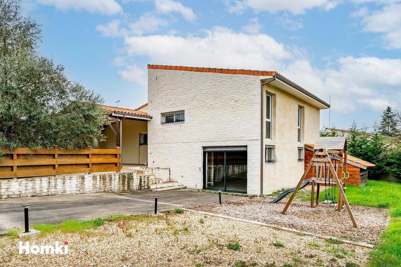 Maison - 140 m² - 5 pièces