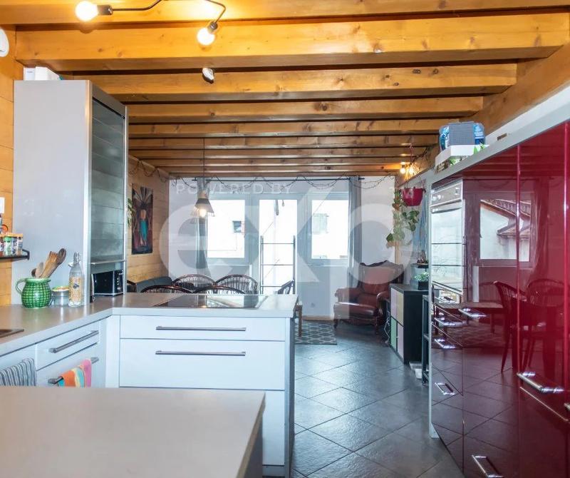 Maison traditionnelle - 144 m² - 5 pièces