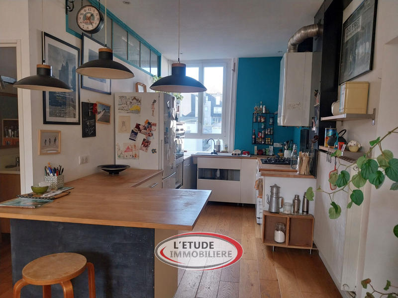 Appartement - 161 m² - 8 pièces