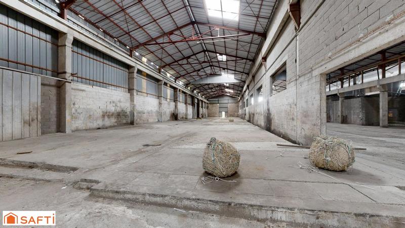 Bureau - 10 600 m² - 8 pièces