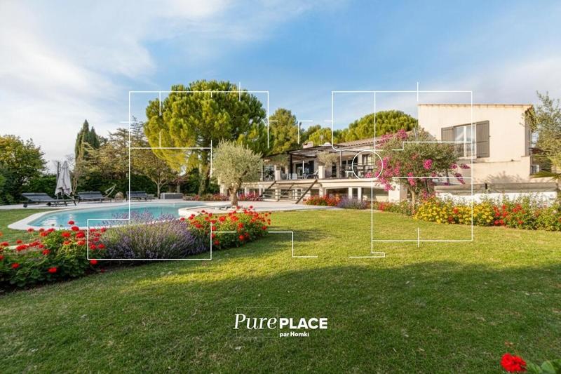 Maison - 269 m² - 6 pièces