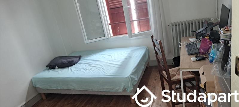 Chambre - 15 m² - 1 pièce