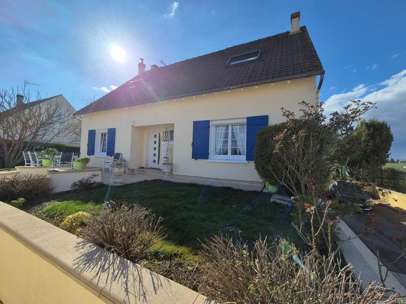 Maison - 189 m² - 6 pièces