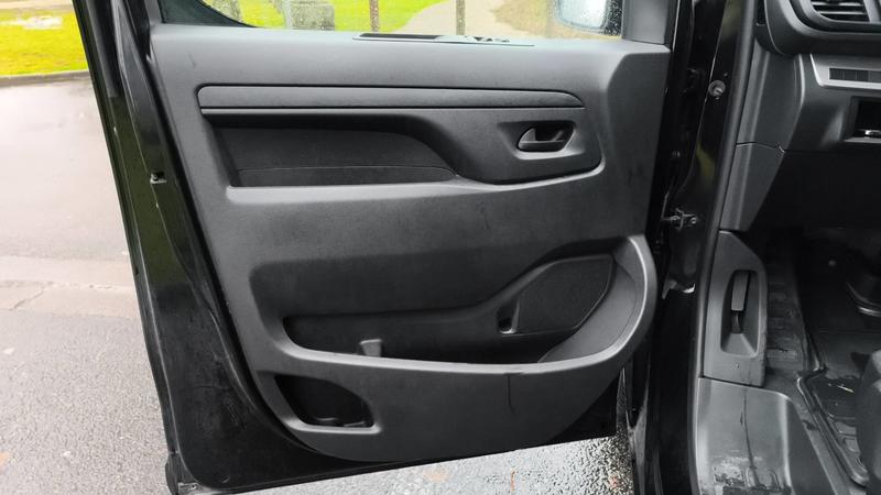 Peugeot Expert 2.0 BlueHDi 145 Eat8 m Cabine Approfondie - Automatique Entretien constructeur