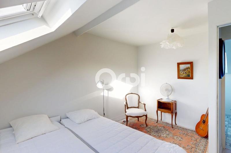 Maison - 200 m² - 6 pièces