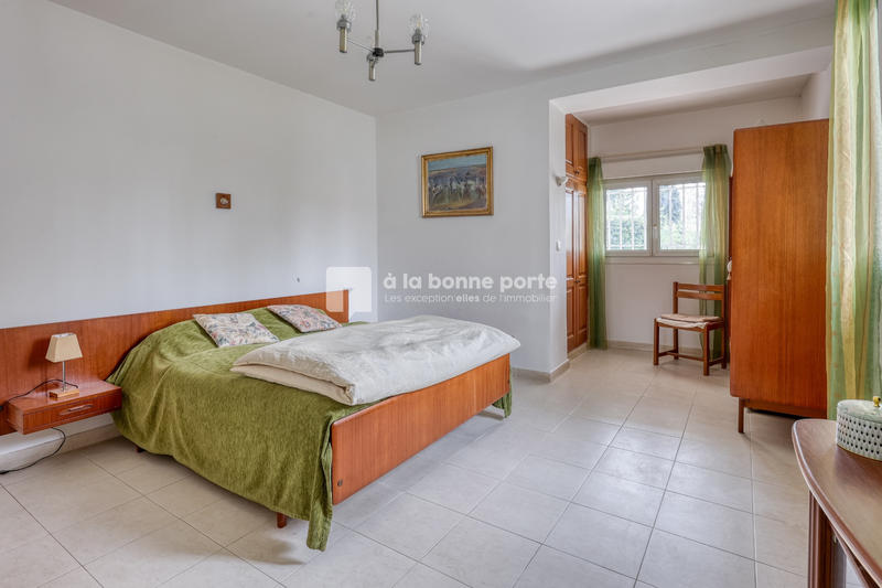 Maison - 191 m² - 8 pièces