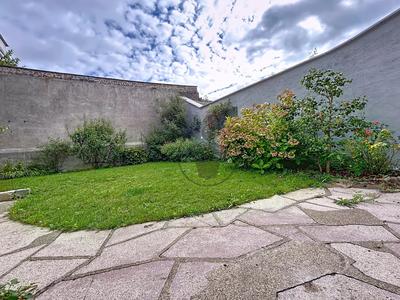 Maison - 199 m² - 6 pièces