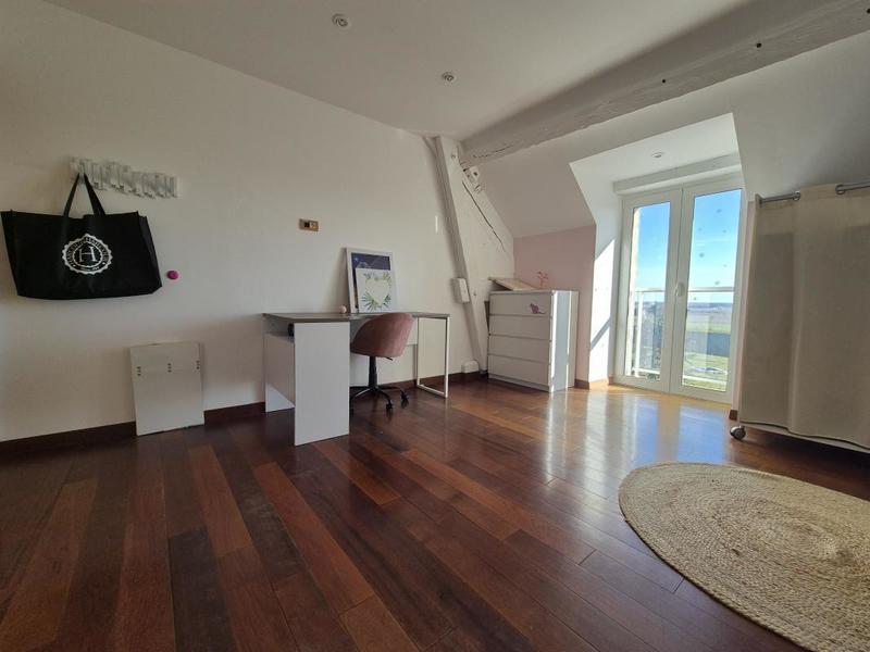 Maison - 245 m² - 7 pièces