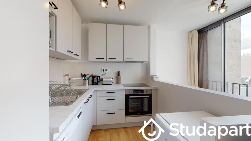 Chambre - 11 m² - 1 pièce