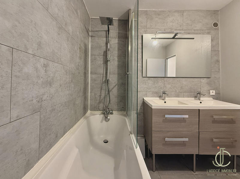 Appartement - 65 m² - 4 pièces