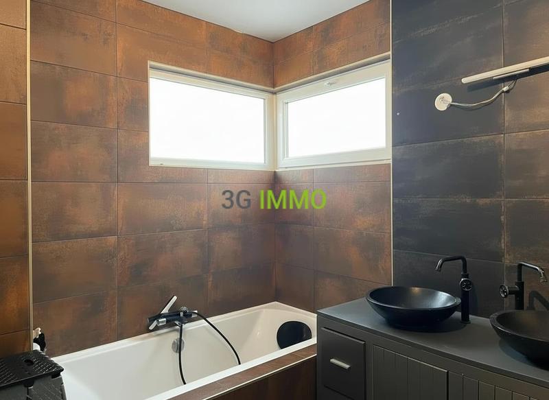 Maison - 86 m² - 4 pièces