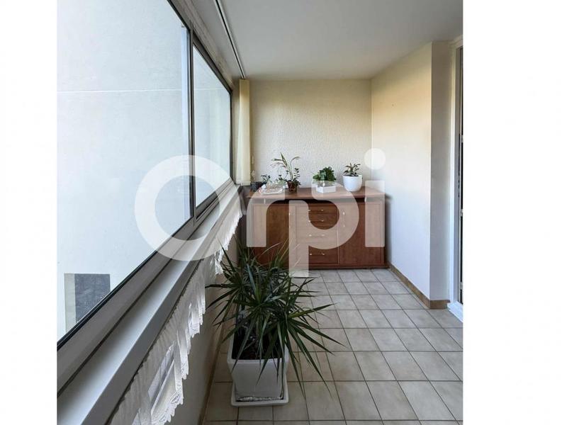 Appartement - 90 m² - 3 pièces