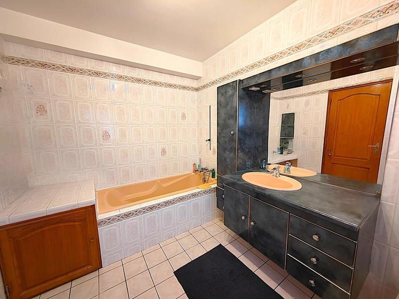 Maison - 119 m² - 5 pièces