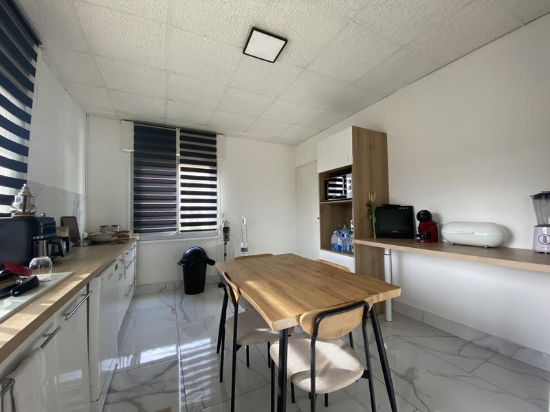 Maison - 179 m² - 7 pièces