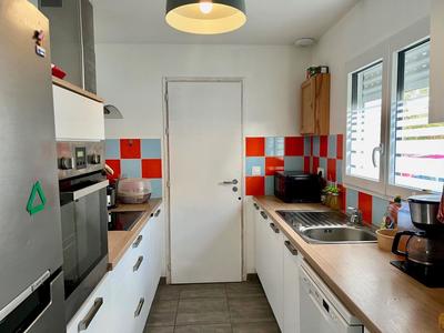 Maison - 92 m² - 5 pièces