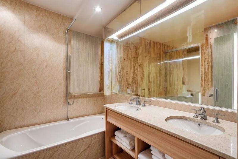 Appartement - 104 m² - 4 pièces